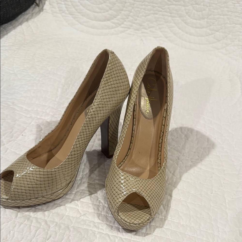 Cole Haan Cream Textured Peep-Toe Heels